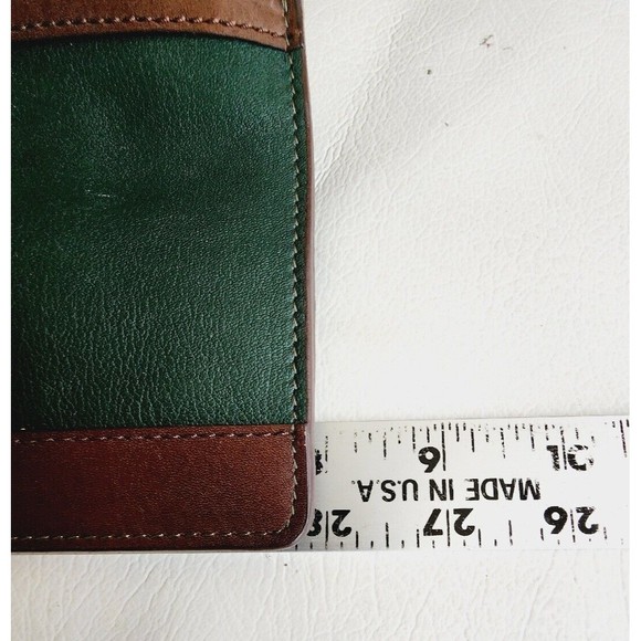 L.L. Bean Leather Wristlet Wallet Clutch Brown Green Zipper Pockets 8x5 in. EUC - Picture 5 of 7